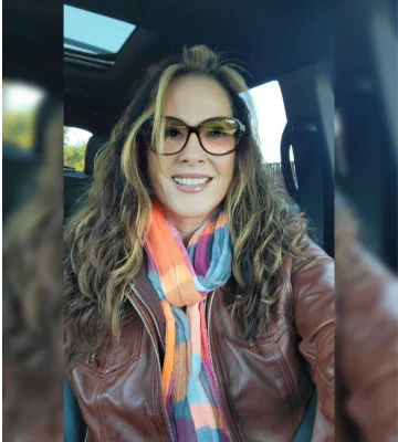 FJackets customer style — Dareena Sisk